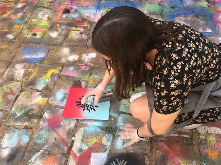 Get creative with these kids art classes in Melbourne