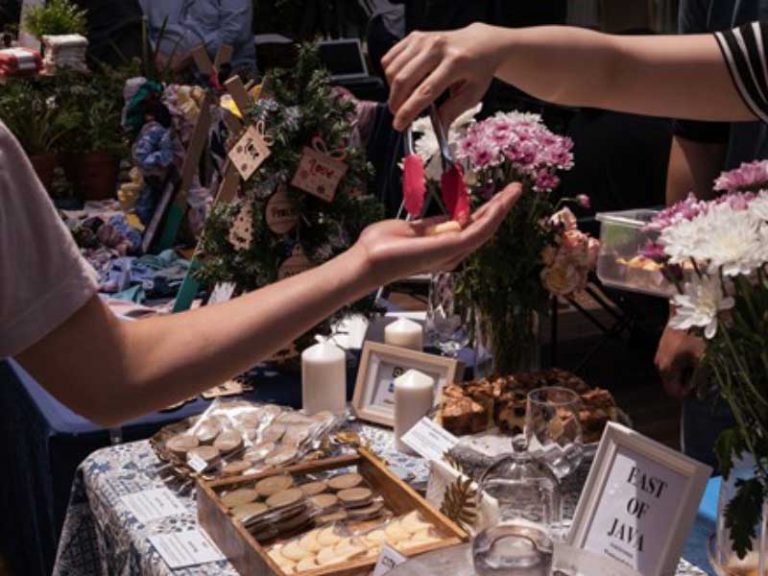 Buy local at these Christmas Markets in Melbourne