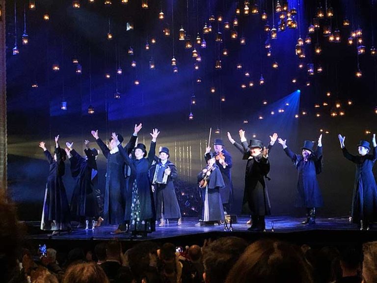 Review: A Christmas Carol – Comedy Theatre Melbourne 2025